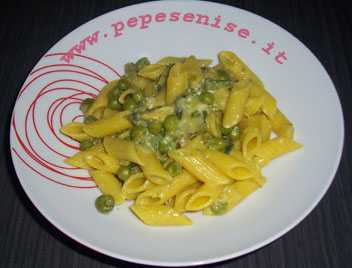 PENNE ALLO ZAFFERANO CON PISELLI, ZUCCHINE E ASPARAGI