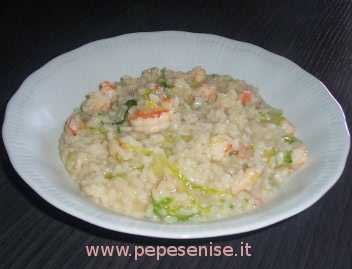 RISOTTO CON LATTUGA , GAMBERI E SCAMPI