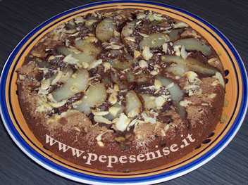 TORTA ROVESCIATA AL CIOCCOLATO CON PERE